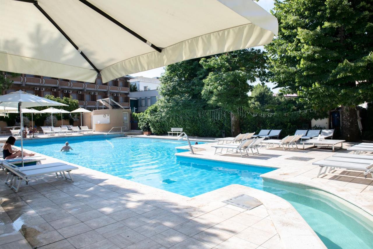 Silva Hotel Splendid Fiuggi Extérieur photo